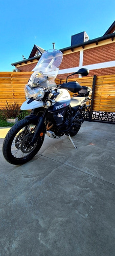 Triumph Tiger 800 Xcx