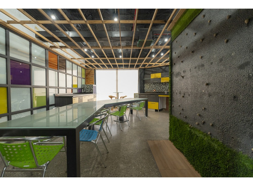 Venta De Edificio Industrial En La Yaguara - Excelente Ubicación
