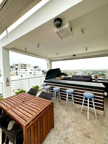 Penthouse De 3 Niveles En Ensanche Paraíso