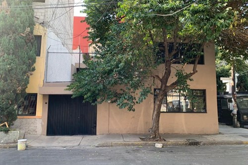 Casa En Venta En La Calle Alsacia #84, Colonia San Andrés Tetepilco, Iztapalapa
