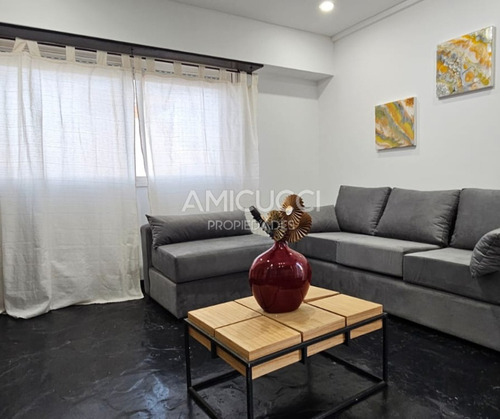 Departamento 4 Ambientes Tipo Duplex. Apto Credito!! Frente Plaza San Martin Centro. Con Cochera Cubierta