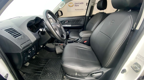 Imagen 16 de 25 de Toyota Hilux 3.0 Srv