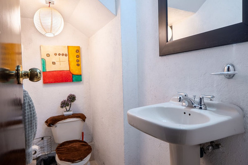 Vive Al Sur De La Cdmx En Un Condominio De Solo 2 Casas Con 3 Recámaras Y Patio