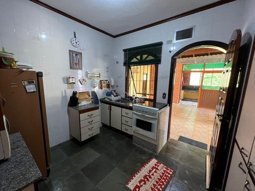 Imagem 14 de 29 de Chácara 4000m2, Casa Sede Sobrado, 3 Dormitórios, Sala Com Lareira, Moveis Planejados, Área Gourmet, Piscina, Capela, Poço Artesiano, Horta - Ch00254 - 70809494