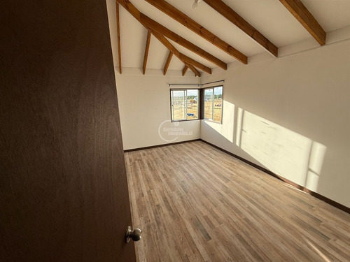 Parcela 5.000 M2, 150 M2 Construidos En Venta En Los Angeles