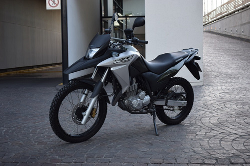 Imagen 1 de 18 de Honda Xre 300 2020 3.000 Kms Autopremium Usados