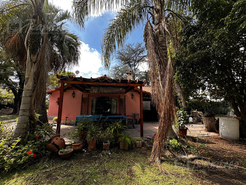 Casa Quinta 2 Propiedades Pileta, Lote 4500 M2, Ideal Inversor - Ituzaingo Norte
