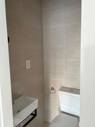 Hermoso 3 Ambientes Desarrollado En Una Planta En Venta!