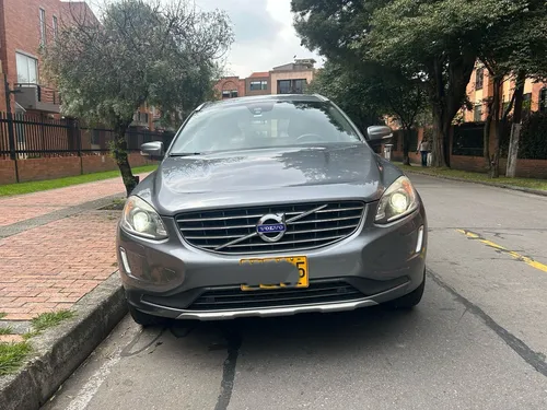 Volvo XC60 2.0 T5 Awd Summum