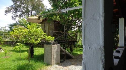 Casa A 2km Da Rodovia Em Itanhaém-sp