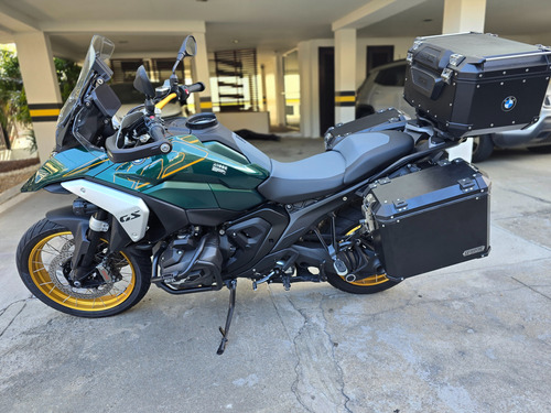 Com Protetor De Motor Givi Instalado, Baús Laterais Nunca U