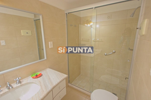 Imagen 22 de 30 de Apartamento En Alquiler - Brava