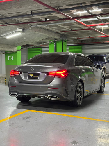 Mercedes Benz A180 2022