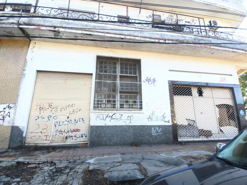 Local - Lanús Oeste