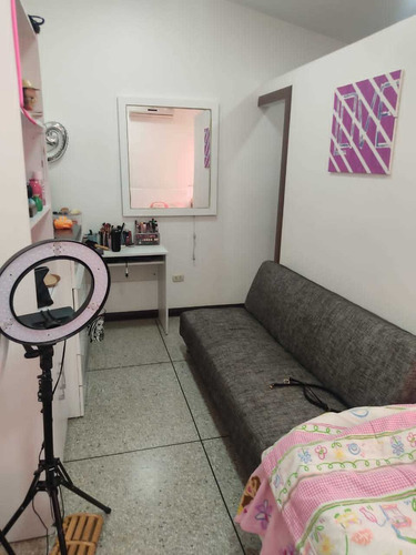 Bello Townhouse Moderno Los Robles. Manantial.