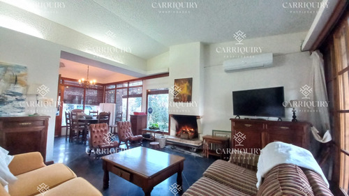 Vende Casa De 3 Dormitorios (incluye Depp), En Parada 4 De Playa Mansa, Punta Del Este 