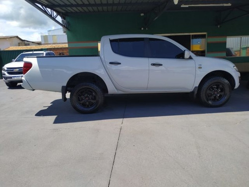 Imagem 3 de 11 de Mitsubishi - L200 Triton 3.2 Gl 4x4 Cd 16v Turbo Intercole