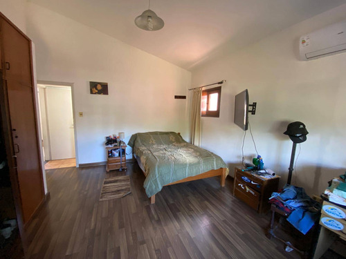 Venta De 2 Casas En Mismo Padrón Con 4 Dormitorios En Shangrila