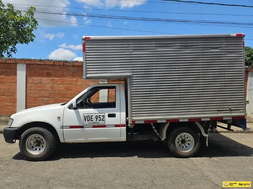 Furgon Chevrolet Luv Tfr 4x2 2500cc Mt