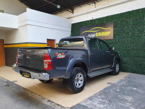 Imagen 13 de 20 de Toyota Hilux 2012 3.0 Cd Sr I 171cv 4x4