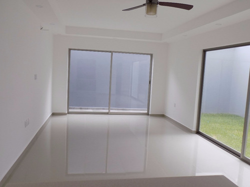 Imagen 2 de 29 de Casa En Venta (nueva), Mar Residencial, Coatzacoalcos, Ver.