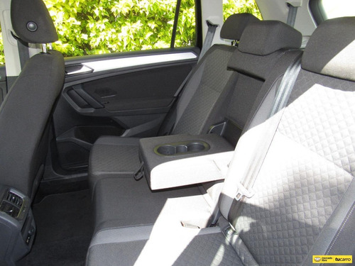 Imagen 18 de 25 de Volkswagen Tiguan 2.0 Trendline Tsi 4motion (7 Puestos)