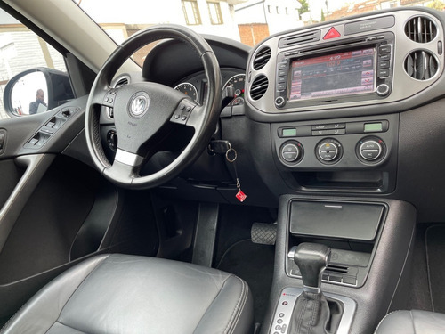 Volkswagen Tiguan 2.0t F.e. 2010