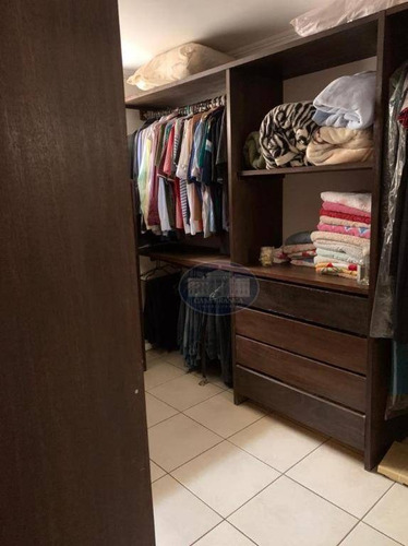 Imagem 20 de 23 de Casa Com 4 Dormitórios, Sendo 3 Deles Com Closet Completo Em Armários! - Ca1752