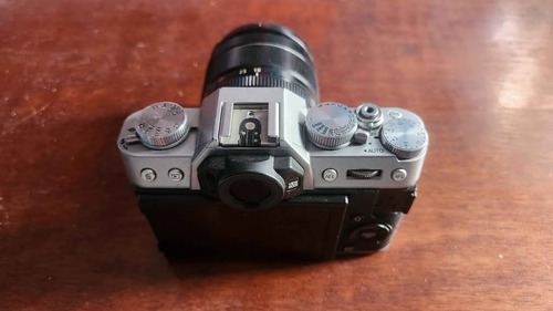 Camara Fujifilm X-t20 Con Lente 18-55 Gris