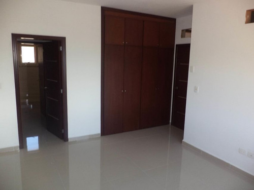 Imagen 7 de 15 de Rosangel Parraga Rentahouse Vende Apartamento En La Trigaleña Valencia Carabobo 22-7907