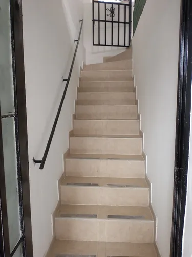 Casa De 3 Aptos Ideal Para Inversion O Vivienda