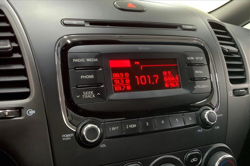 Imagen 25 de 25 de Kia Forte Sedan 4 Pts Lx, Tm6, A/ac, Bl, F Niebla, R-16