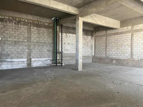 Amplio Local Comercial, Cuajimalpa Manzanastitla