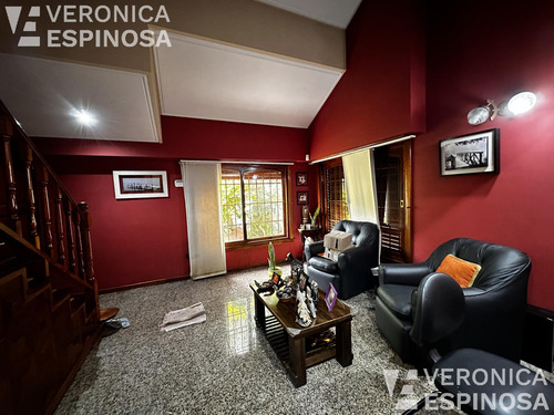 Casa En Venta 5 Ambientes, Morón