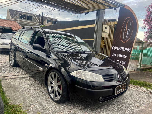 Imagem 8 de 13 de Renault Megane Grand Tour Dynamique 1.6 16v 4p 2011