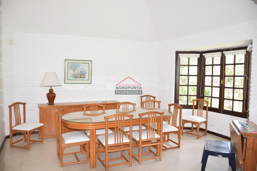 Casa En Roosevelt, 3 Dormitorios *- Ref: 3277