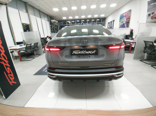 Fiat FASTBACK 1.3 T270 At6