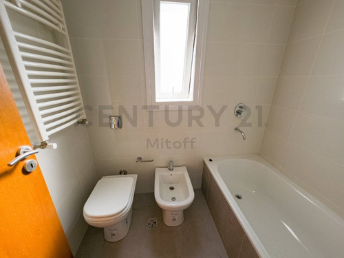 Imagen 17 de 29 de Departamento De 3 Dormitorios En Venta En La Plata.
