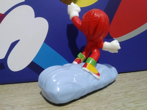 Imagen 3 de 4 de Juguete Sonic 2 Mcdonald's Knuckles Base Celeste Sin Abrir