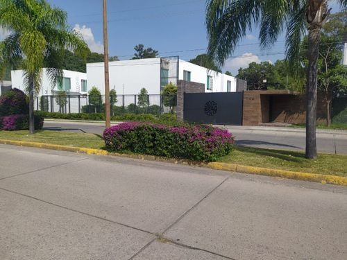 Imagen 2 de 20 de Casa En Venta En Bugambilias
