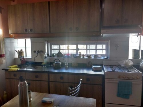 Imagen 5 de 12 de Venta Casa 3 Amb. Y Depto De 2amb. Zona La Tablada