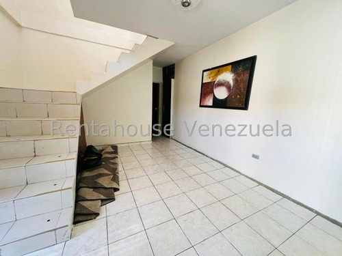 Estefani Salon Vende Casa En Bararida-lara-25-6025/