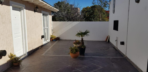 Casa En Venta - 3 Dormitorios 2 Baños - 300mts2 - San Luis