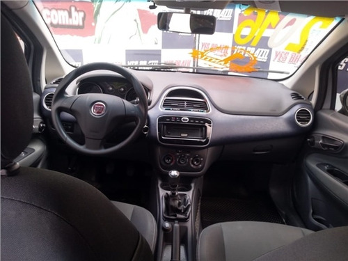 Fiat Punto 1.4 Attractive 8v Flex 4p Manual
