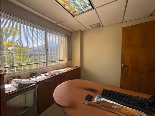Se Vende Galpón 2132m2 Via Univ Santa Maria Petare 2128