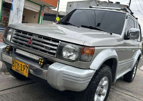 Mitsubishi Montero V6 3.0 4x4  Aa