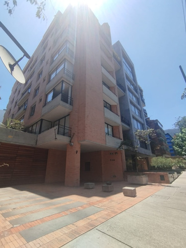 Bogota, Vendo Apartamento En La Cabrera Area 97.45 Mts 