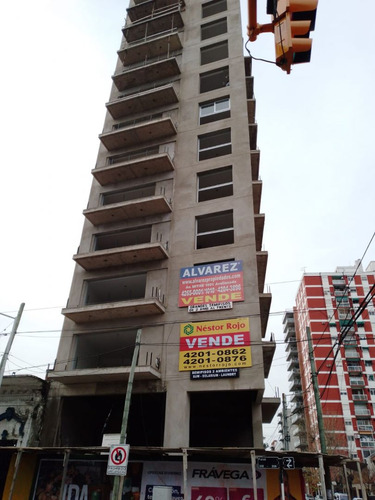 Departamento En Venta En Avellaneda Centro