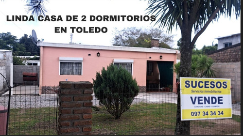 Se Vende Linda Casa De 2 Dormitorios *calle Obdulio Varela Casi Bardecio*