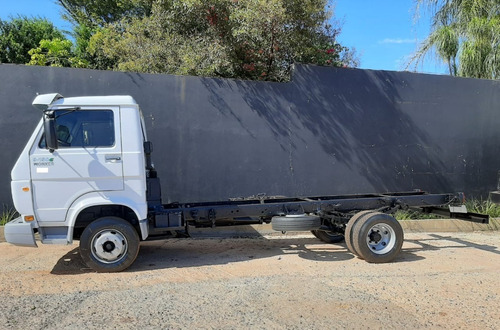 Imagem 4 de 25 de Volkswagen 9-150e Worker 2010 3/4 4x2 Motor Cummins